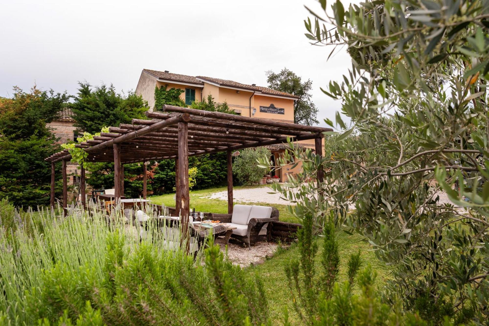 Locanda Tane San Giovanni  Exterior foto